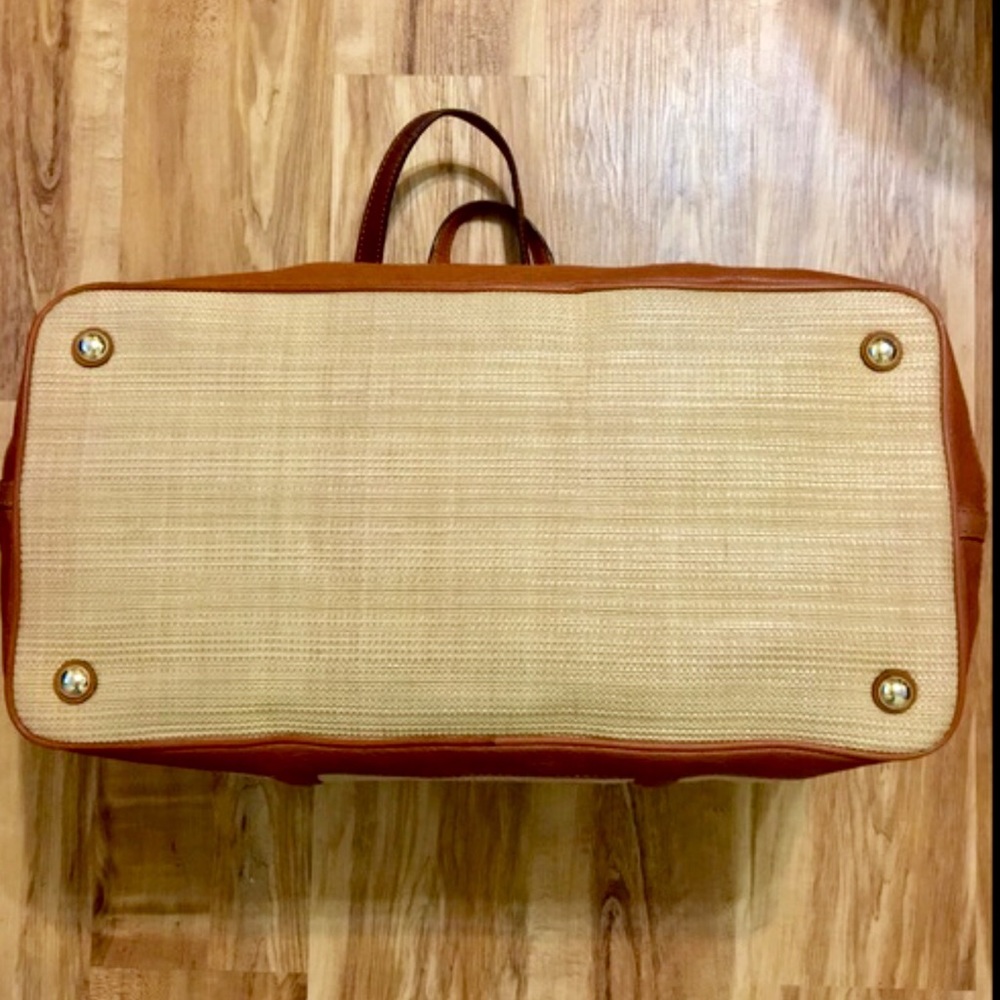 Micheal kors Tote Purse - Picture 5 of 5